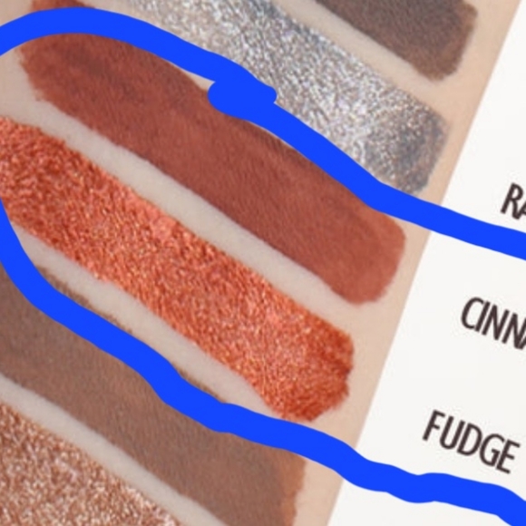 SALE! Liquid eyeshadow duo - Picture 3 of 3